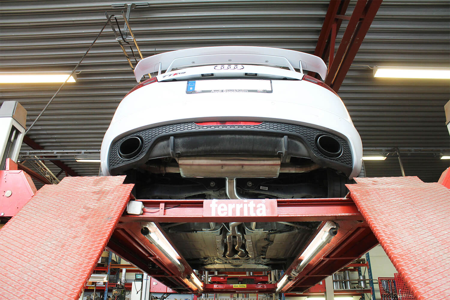 Audi TT RS 2.5 TFSI Quattro 2010