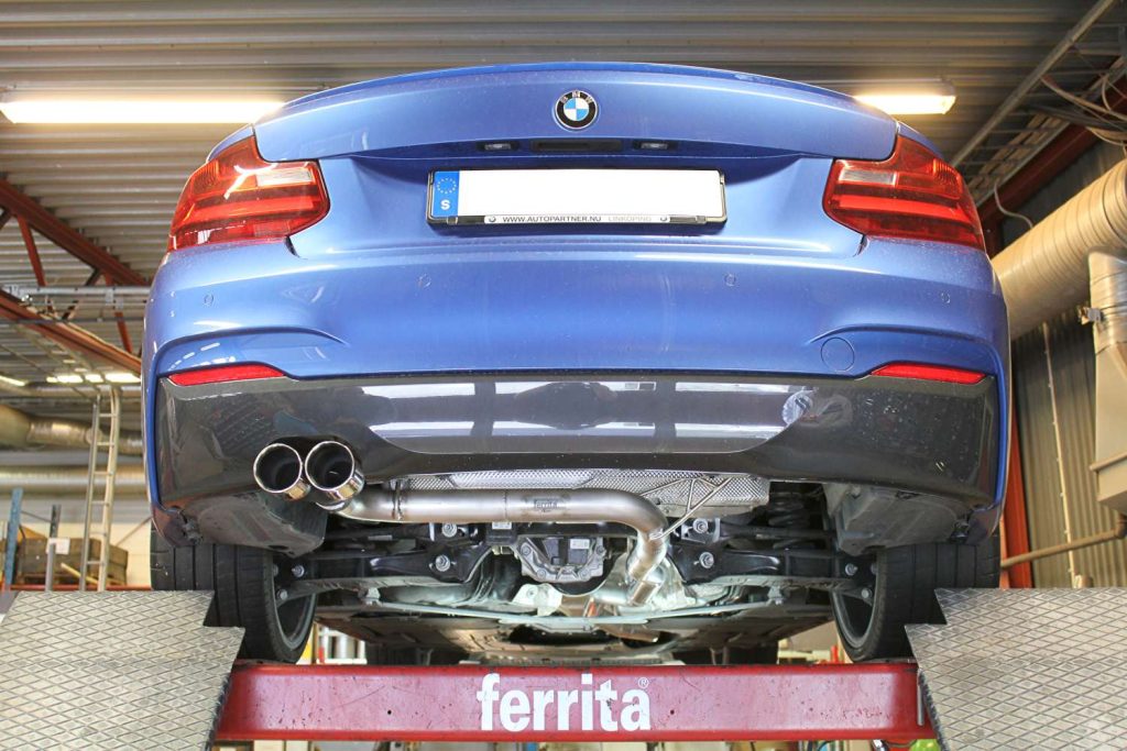 BMW 2-serie showroom ferrita sweden
