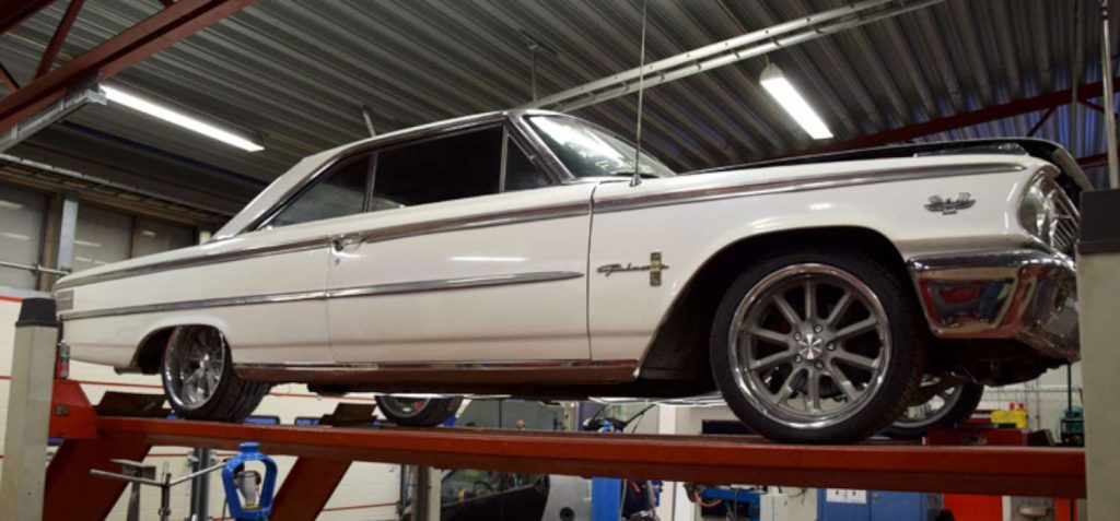 Ford Galaxie showroom ferrita sweden