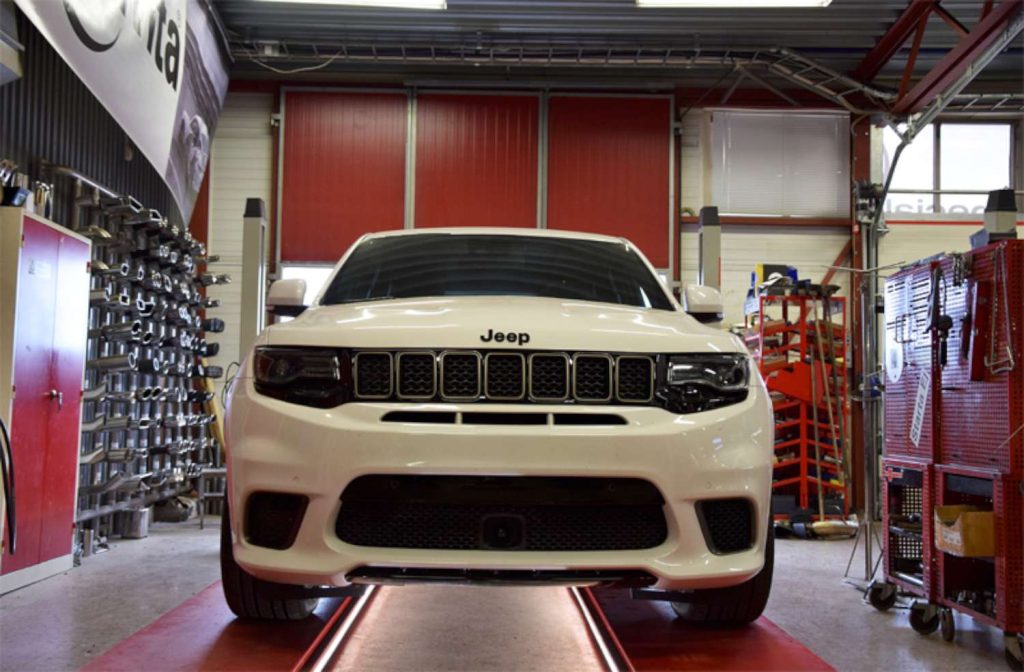 Jeep Grand Cherokee Trackhawk showroom ferrita sweden