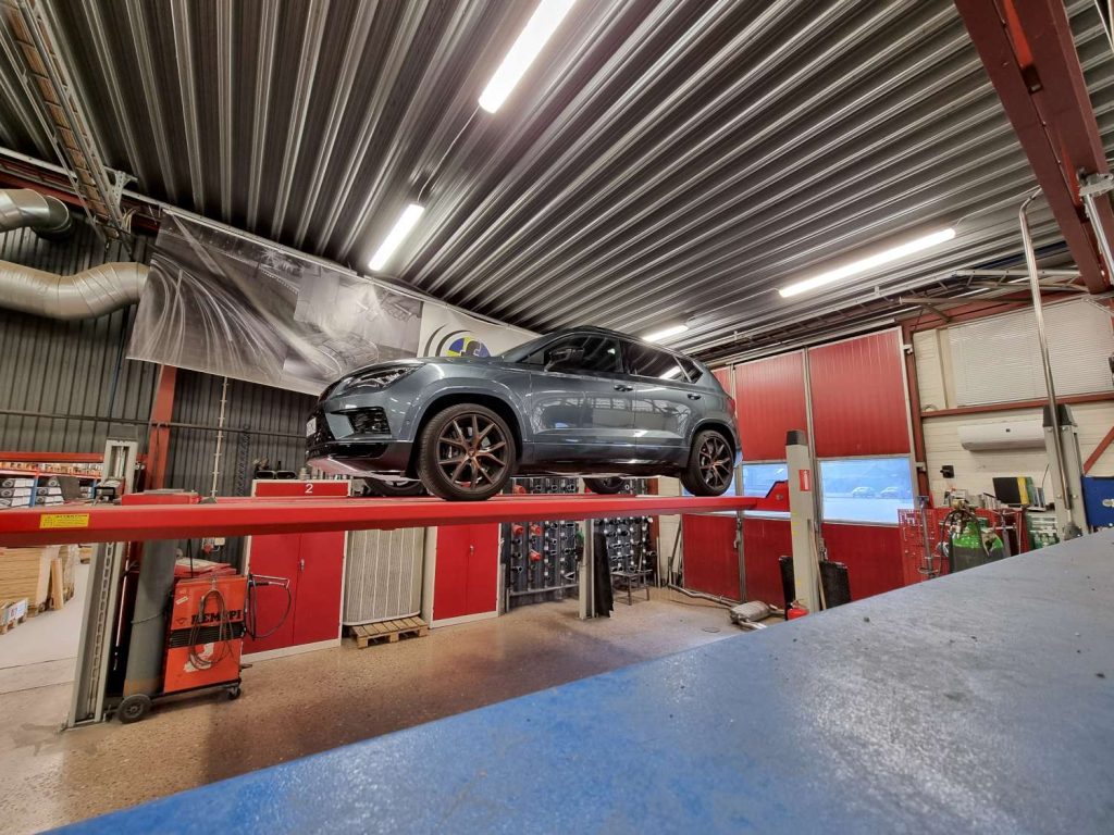 Seat Cupra showroom ferrita sweden